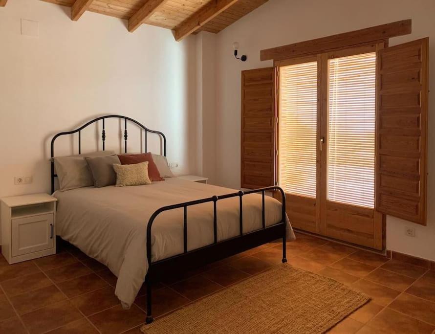 La Llobatera Casa Rural Les Coves de Vinroma 외부 사진